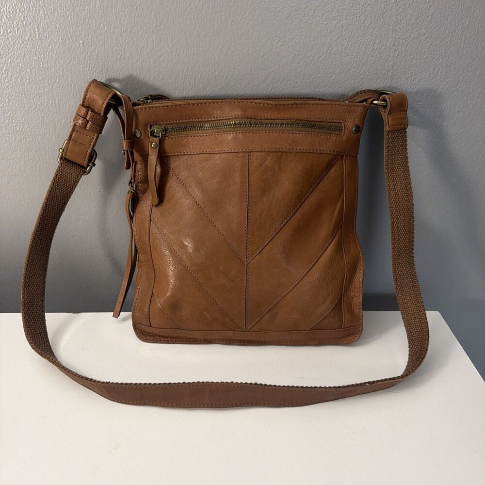 Lucky Brand Rayla Crossbody Handbag Chevron Boho Leather Hobo Shoulder Bag EUC